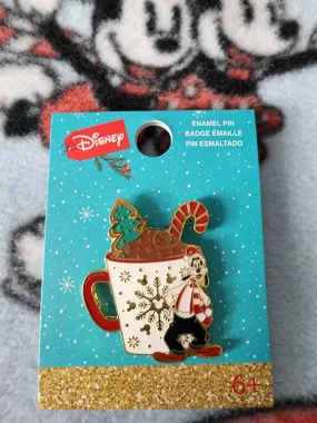 Disney Goofy Holiday Mug Pin