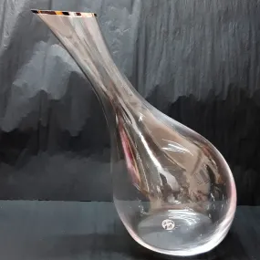 ELEGANT GLASS WINE DECANTER