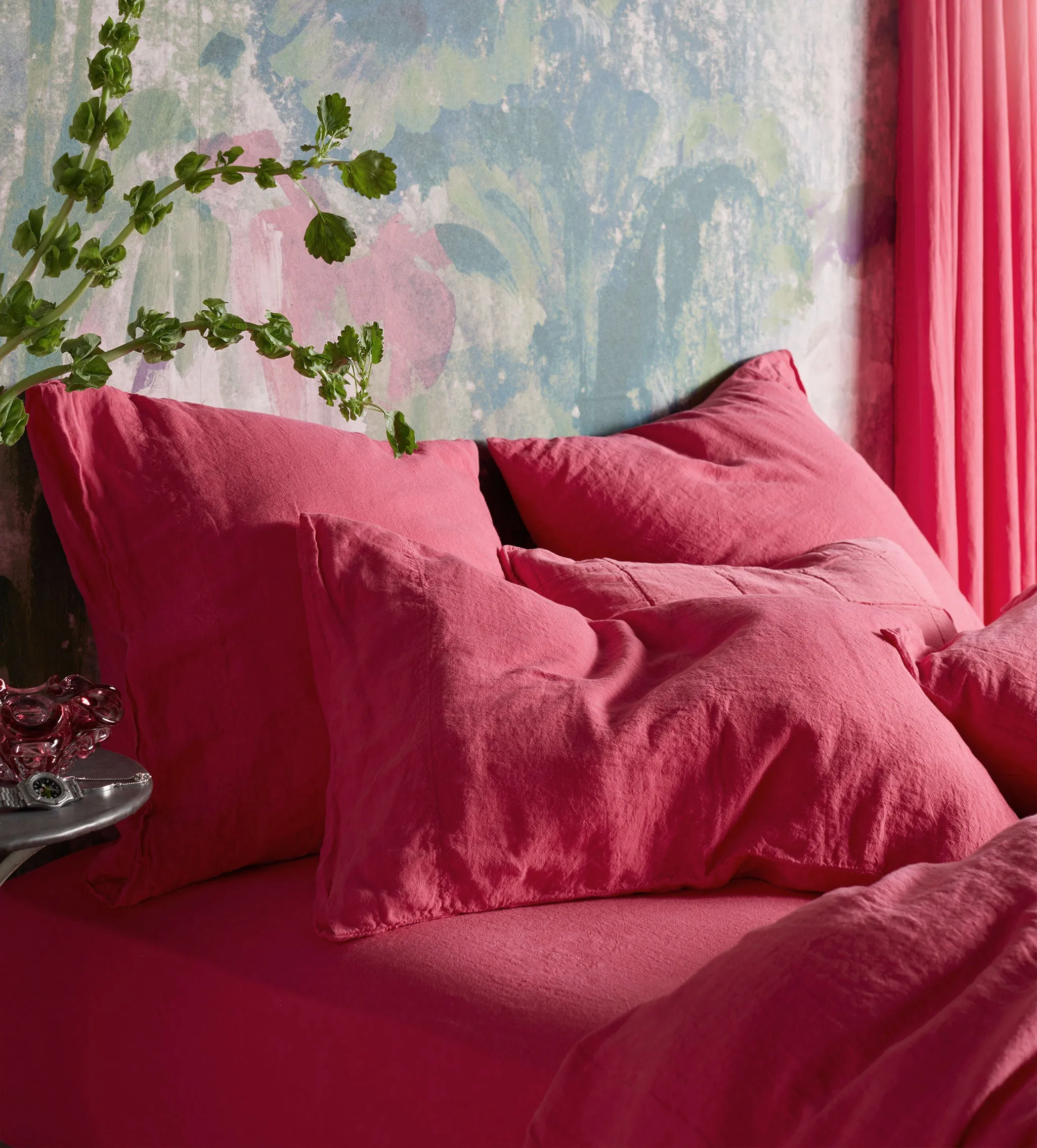 Hot Pink 100% Linen Fitted Sheet