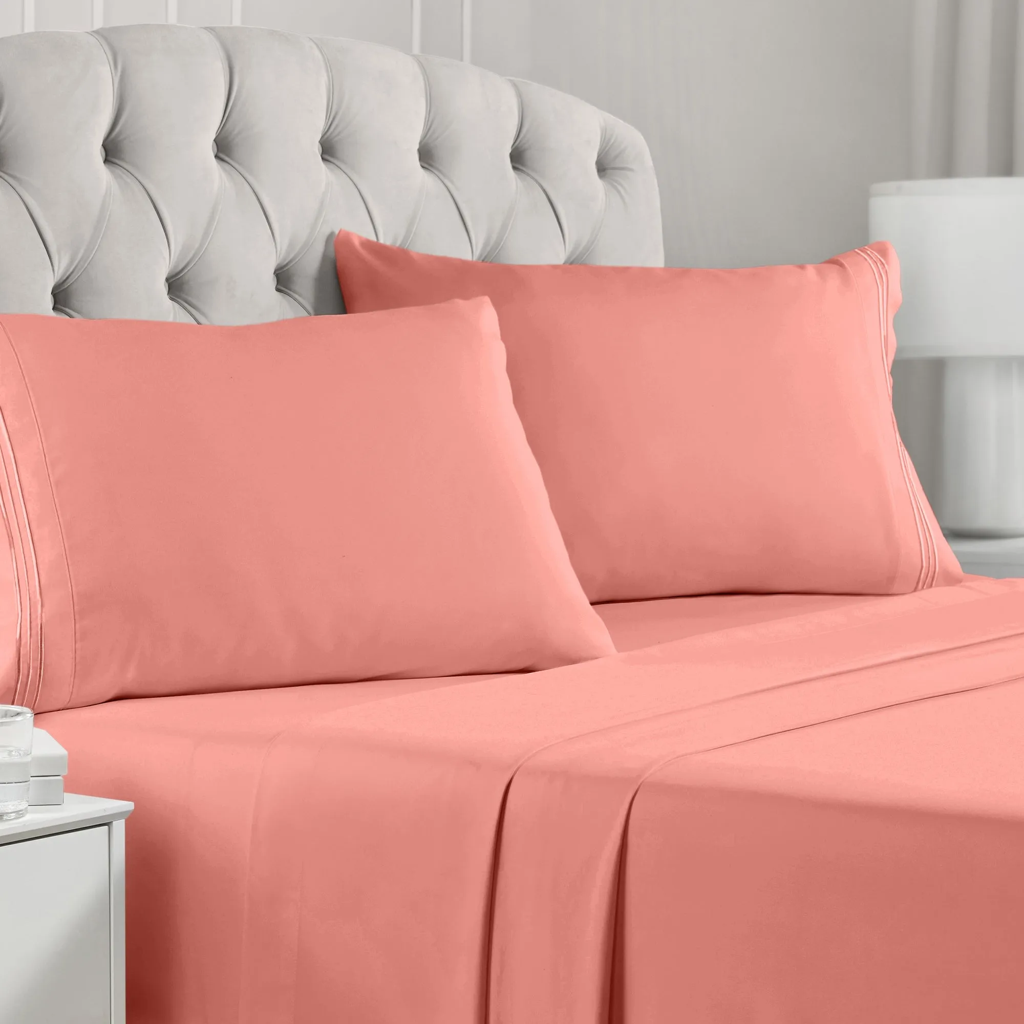 Iconic 4-Piece Microfiber Sheet Set (Light Colors)