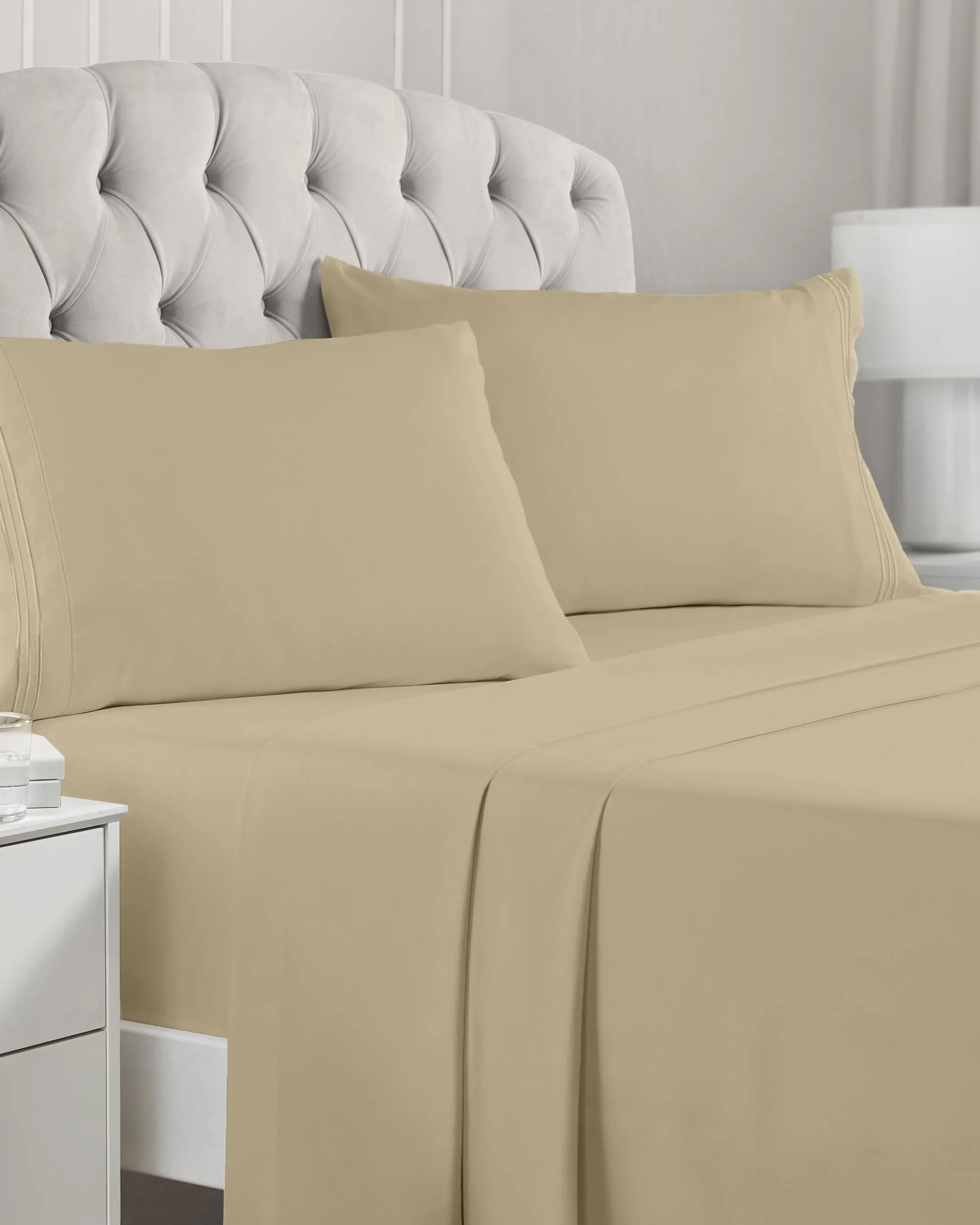 Iconic 4-Piece Microfiber Sheet Set (Light Colors)