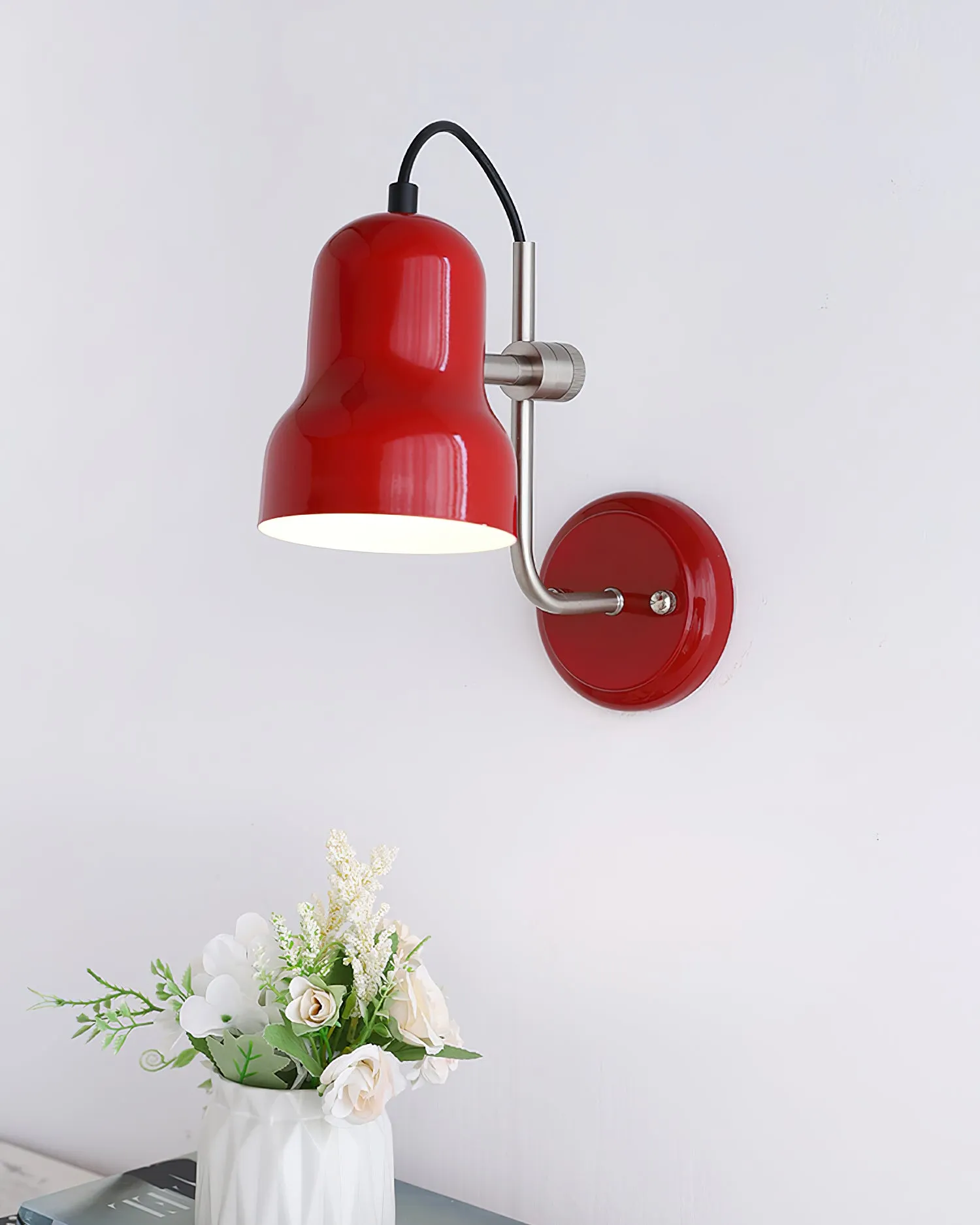 Kari Wall Lamp