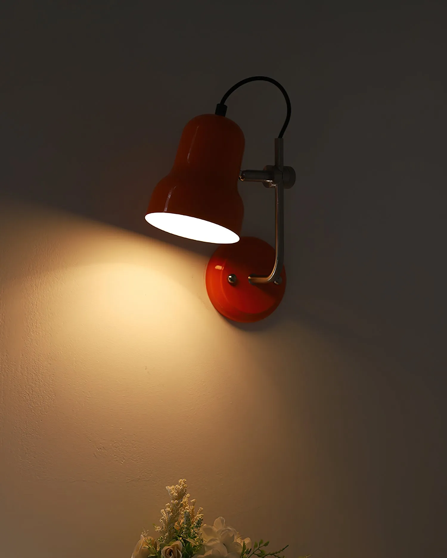 Kari Wall Lamp