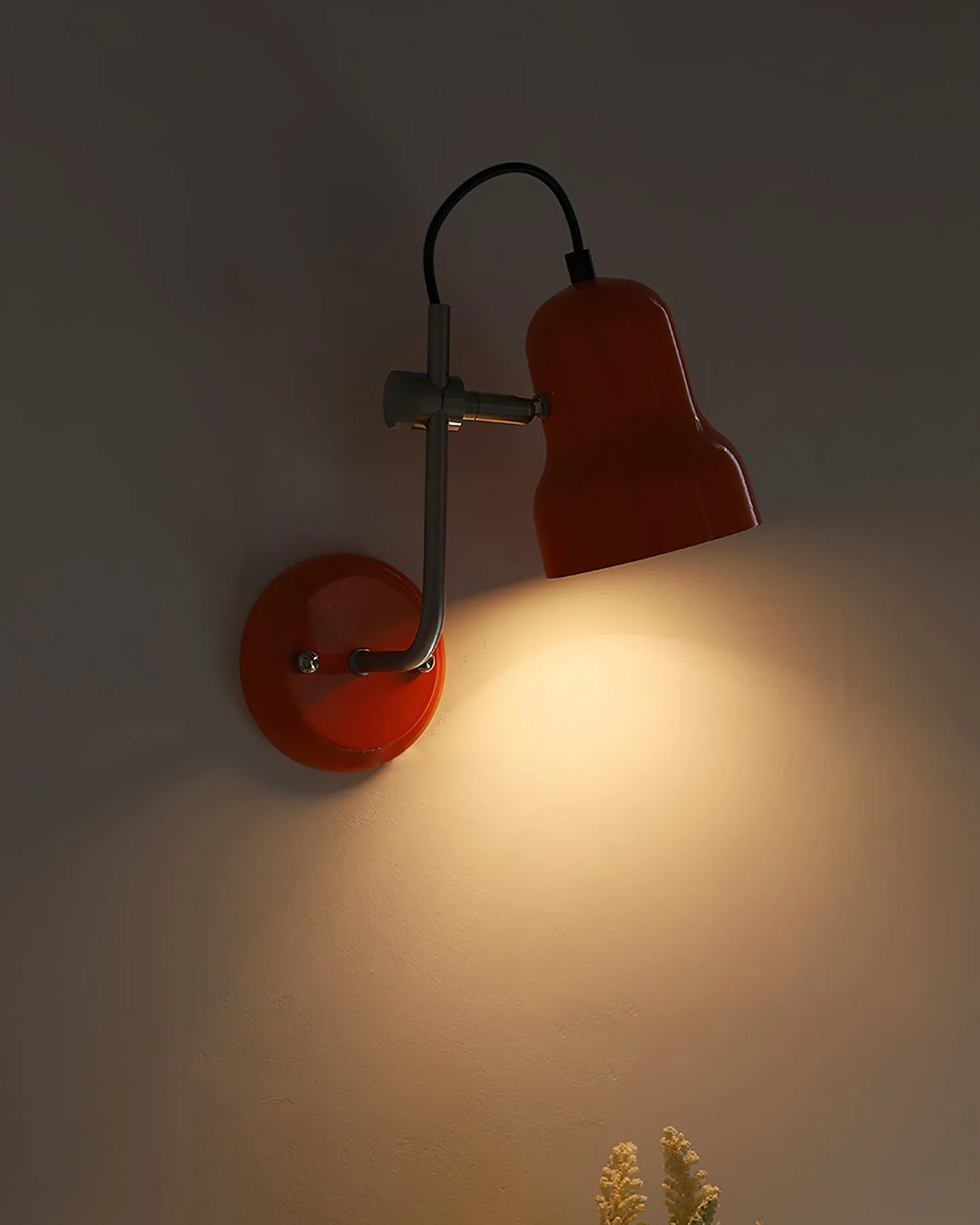 Kari Wall Lamp