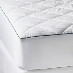 New - Queen Cooling  Mattress Pad - Casaluna