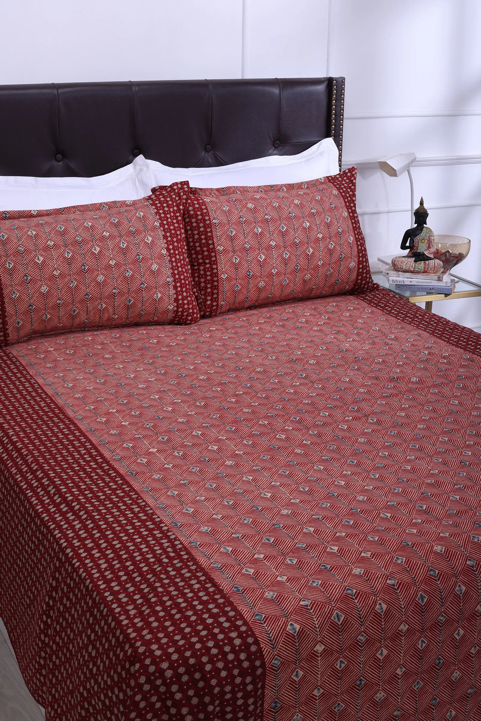 Rahat Geometric Red Cotton Bedsheet