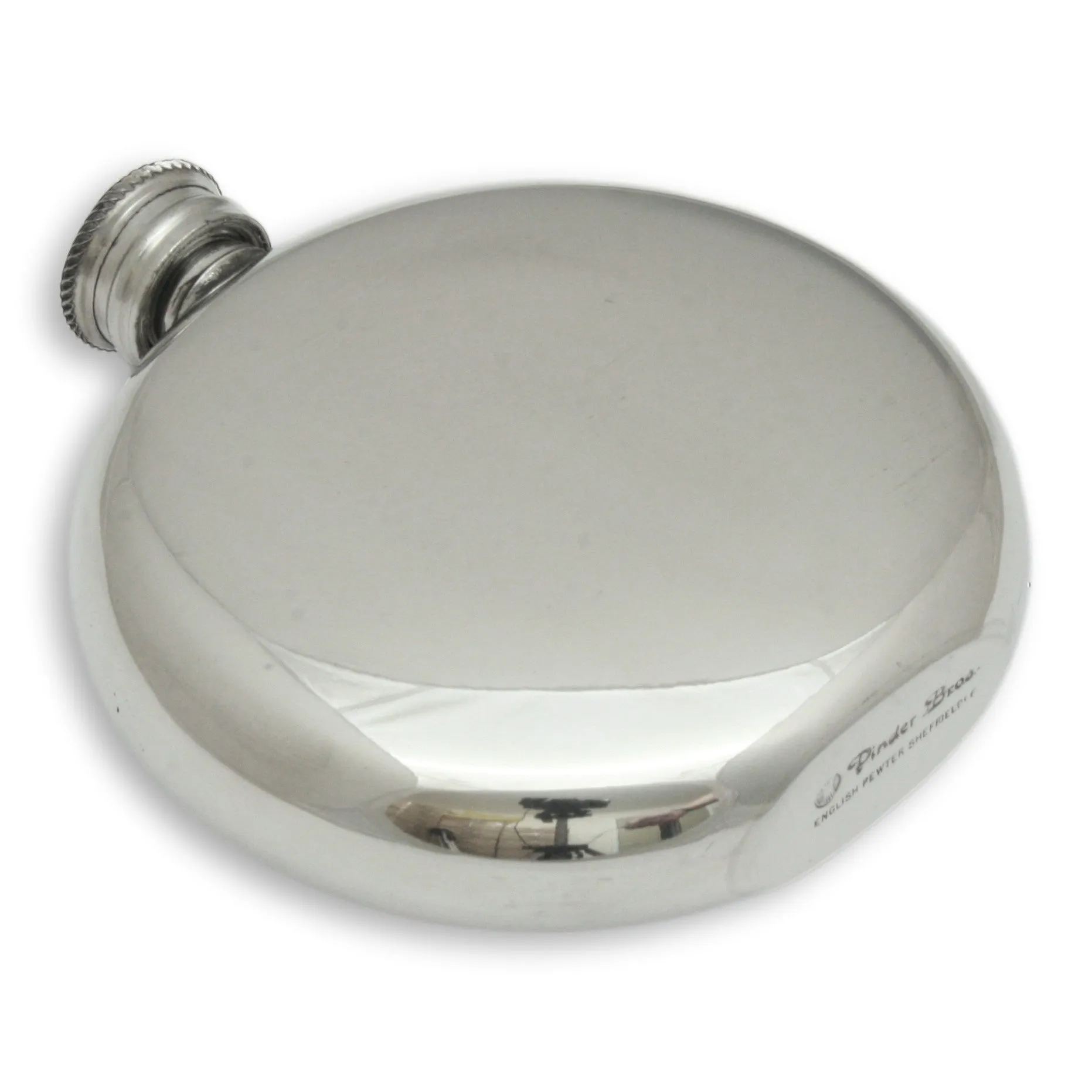 Round English Pewter Hip Flask 4.5oz With 4 x Stirrup Cups In Gift Box