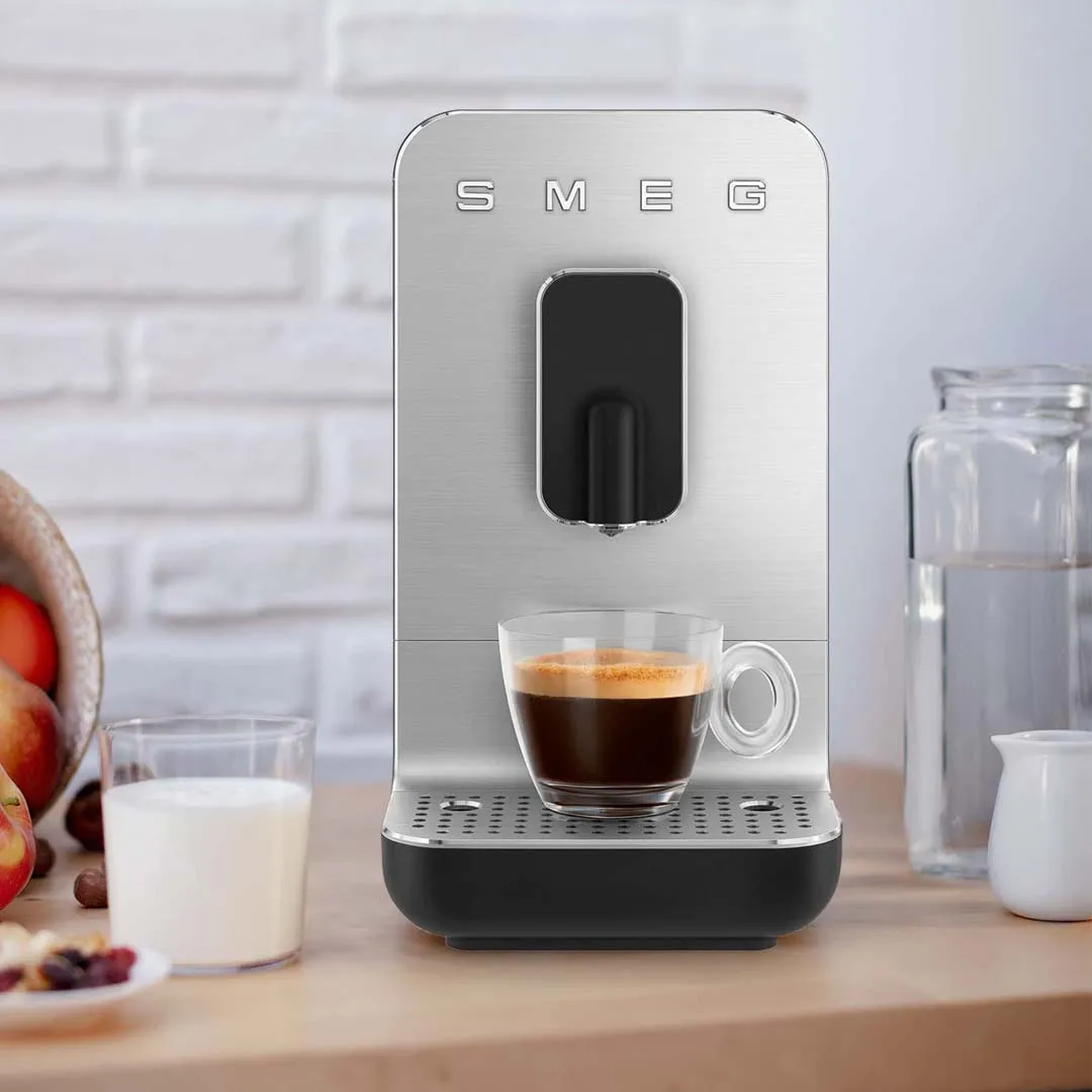 SMEG Fully Automatic Coffee Machine