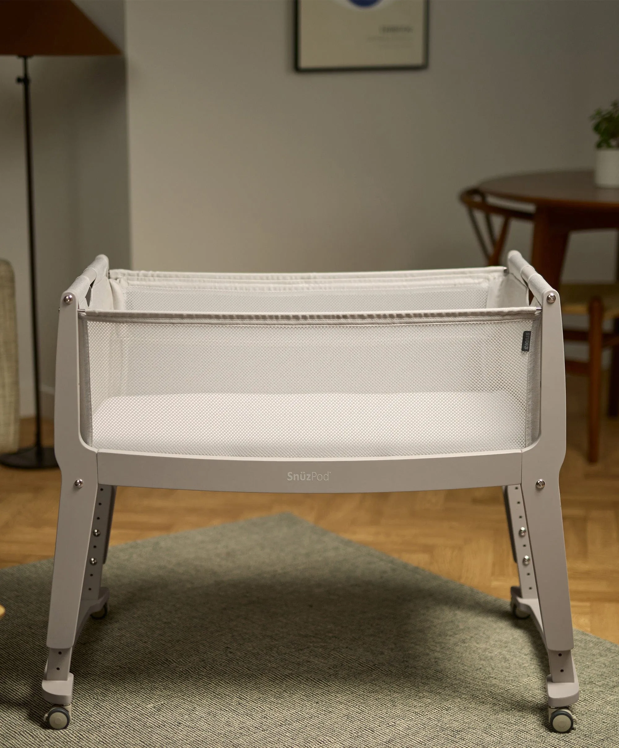 SnuzPod Studio Bedside Crib - Oslo