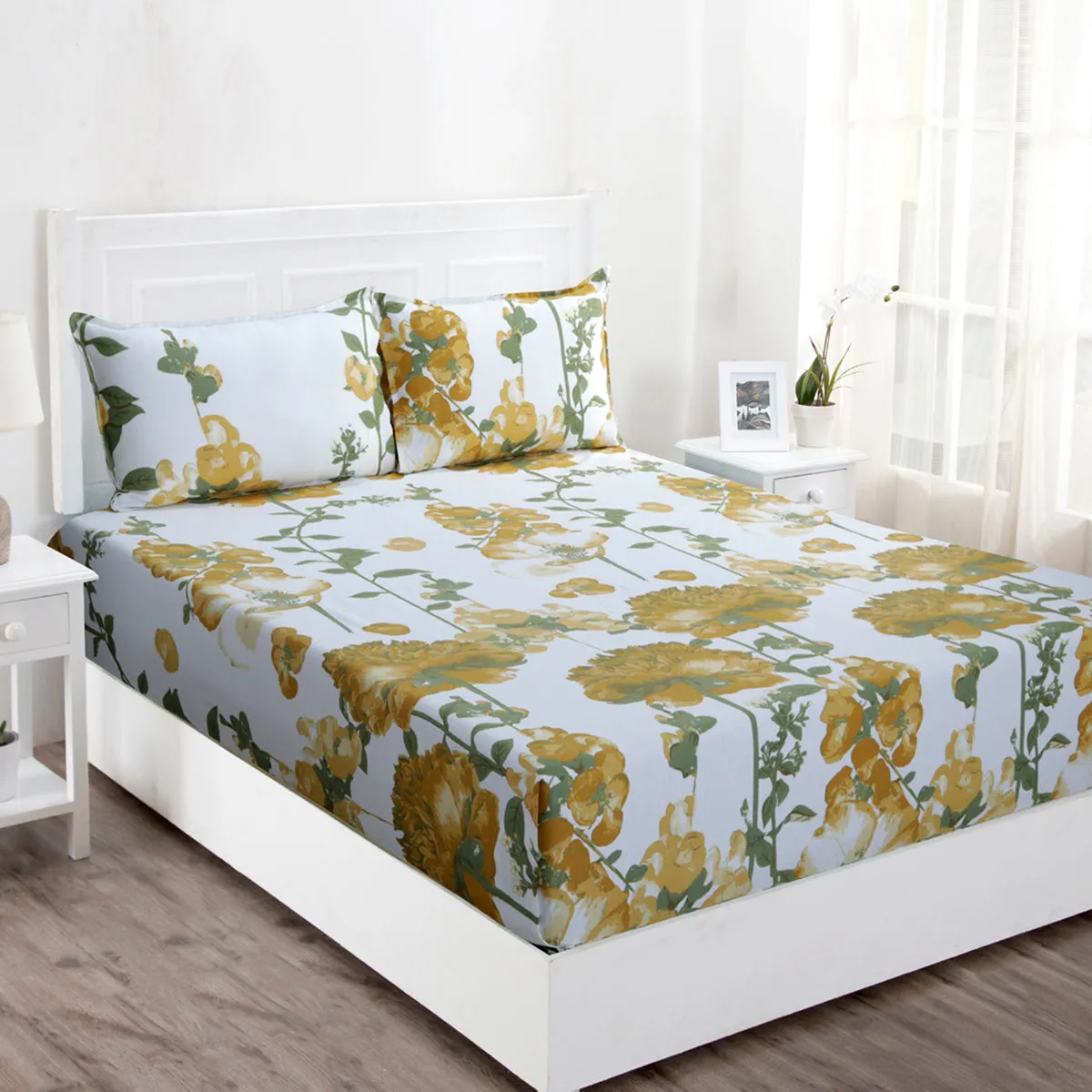 Zephyr Bloom Printed 200 TC 100% Cotton Yellow Bed Sheet